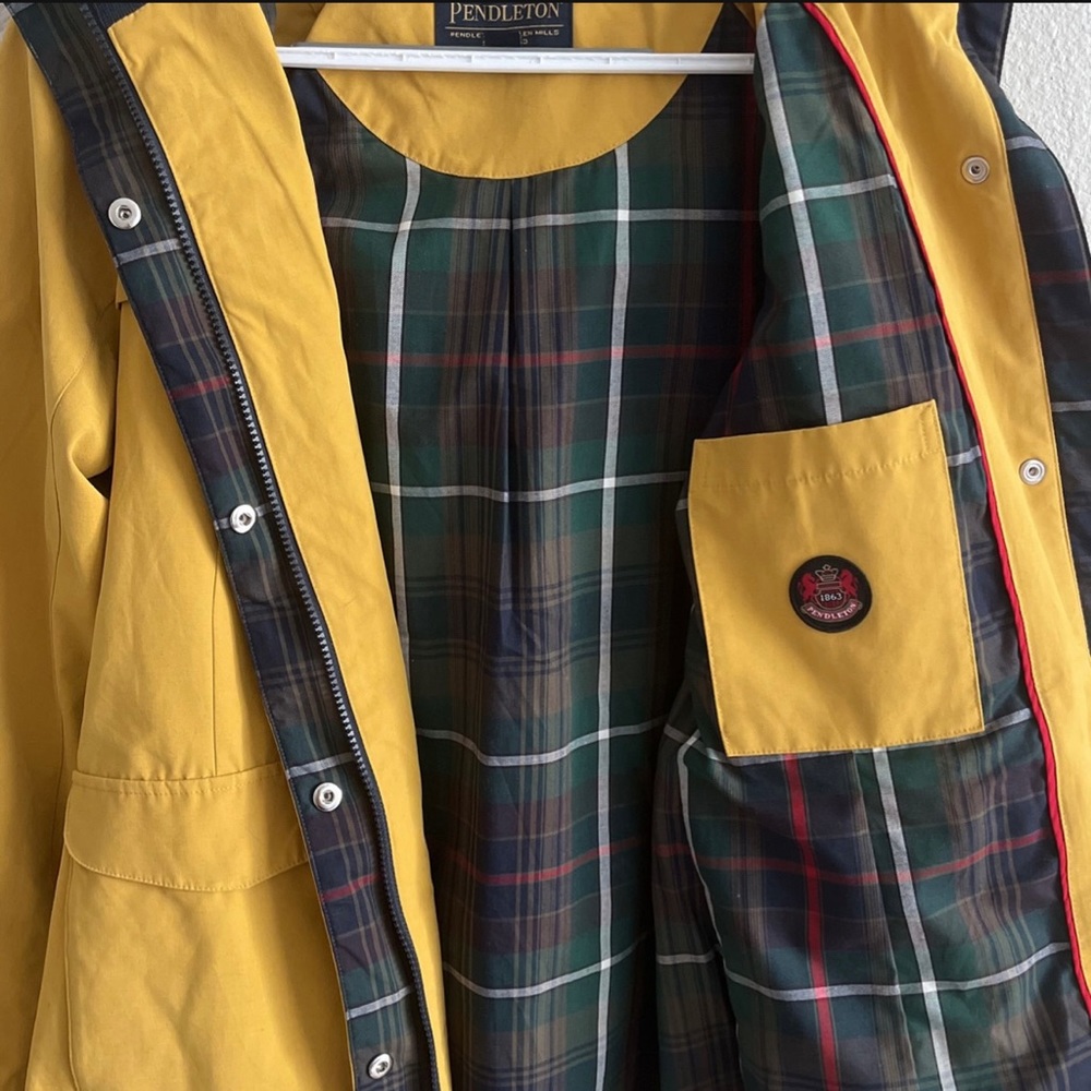 Women’s Pendleton Jacket (S) - Picture 3 of 10